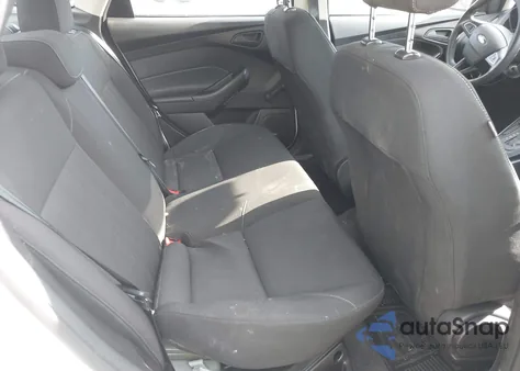 2016 Ford Focus S из США, поврежденный, VIN 1FADP3E24GL384517